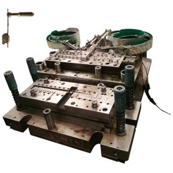 Automatic Riveting Stamping Die with Vibrating Feeding  for metal parts